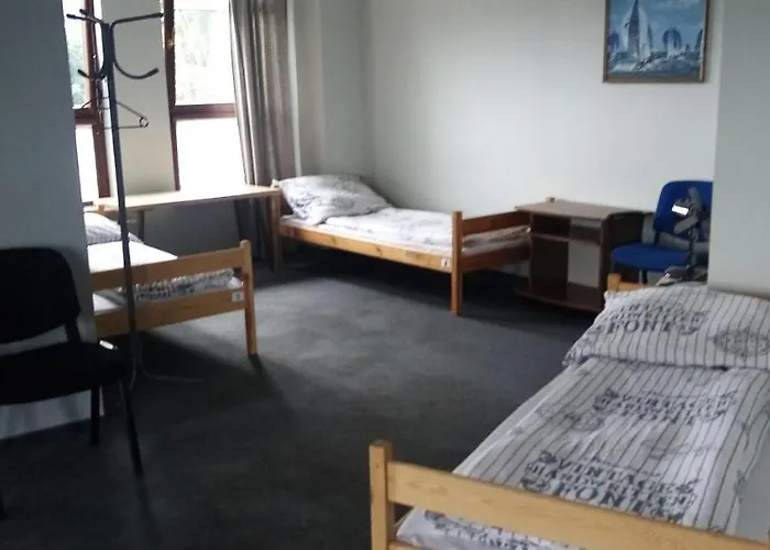 Hostel Sunrise Przy Dw. Zachodnim Warszawa