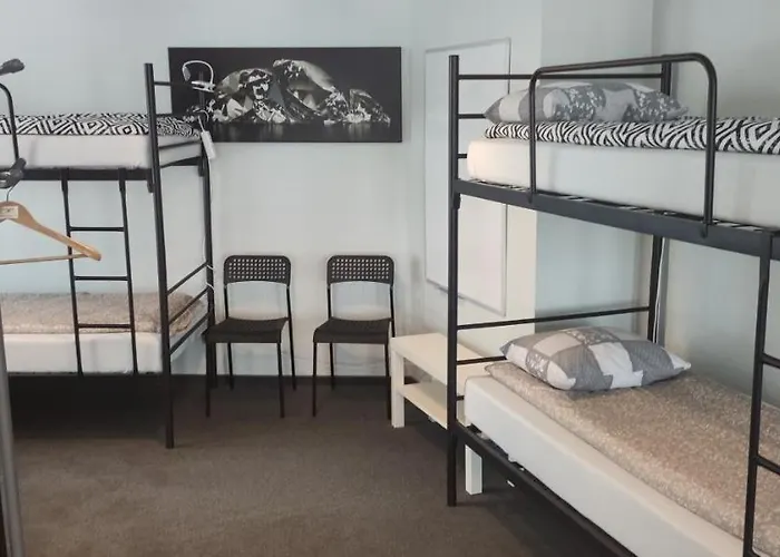 Hostel Sunrise Przy Dw. Zachodnim Warszawa